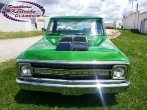 Customer truck: Benny Wells, classic Chevy/GMC build with Southern Kentucky Classics parts